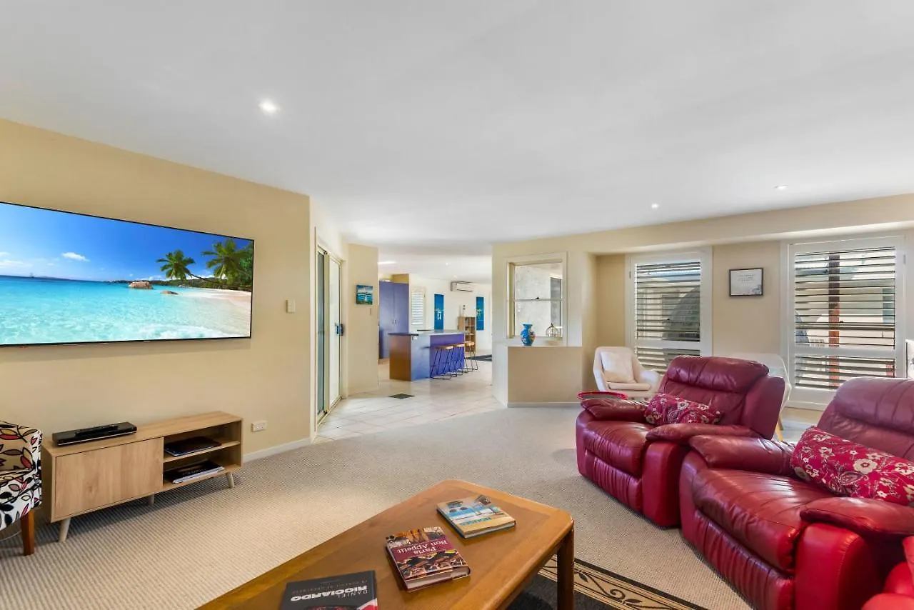Holiday home Frangipani Hideaway Villa Lennox Head Australia
